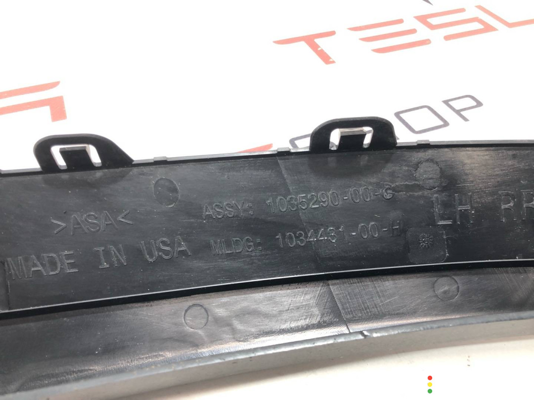 1035290-00-G, 1034431-00-H Молдинг крыла задний левый Tesla Model X 2018г. - фото №4