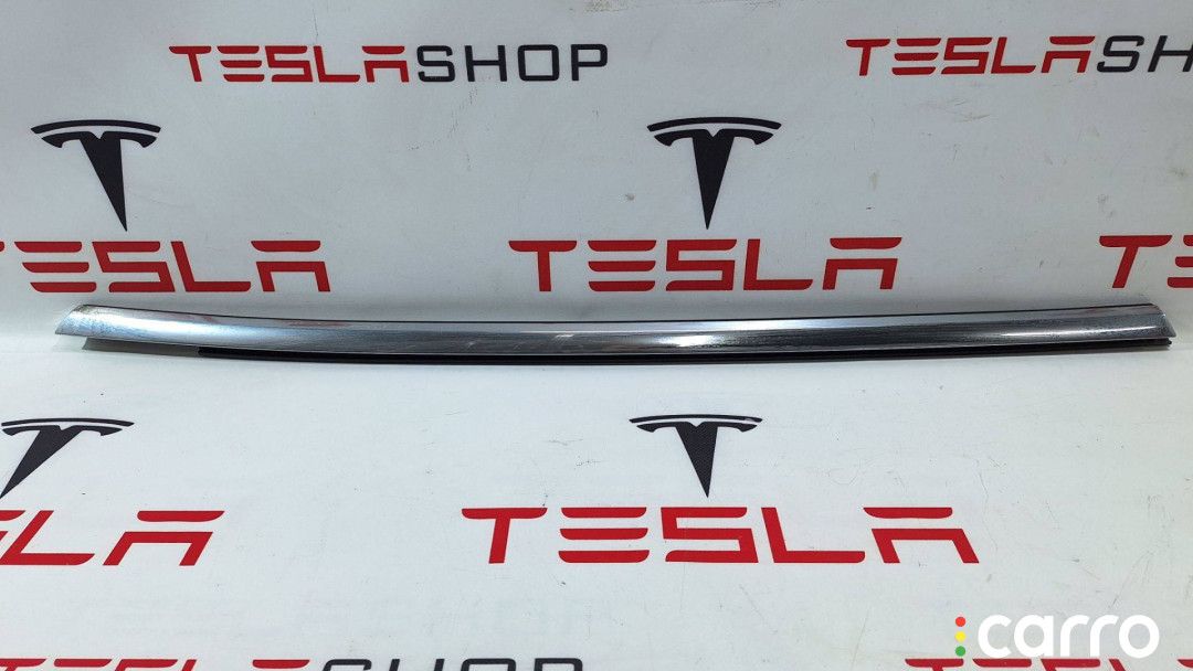 103839400A молдинг двери передней правой Tesla Model S 2016г. - фото №1
