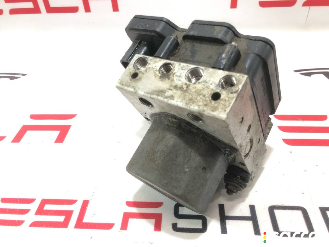 1037797-00-D Блок ABS Tesla Model S 2016г. - фото №1