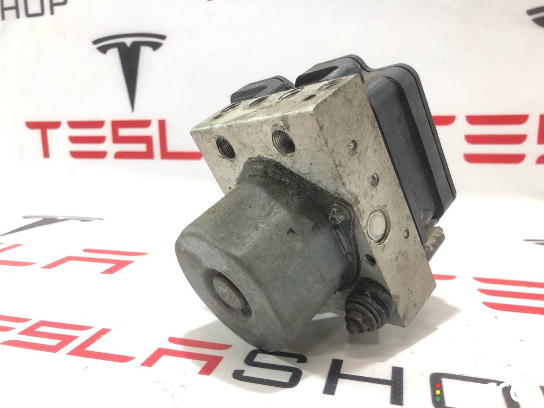 1037797-00-D Блок ABS Tesla Model S 2016г. - фото №2