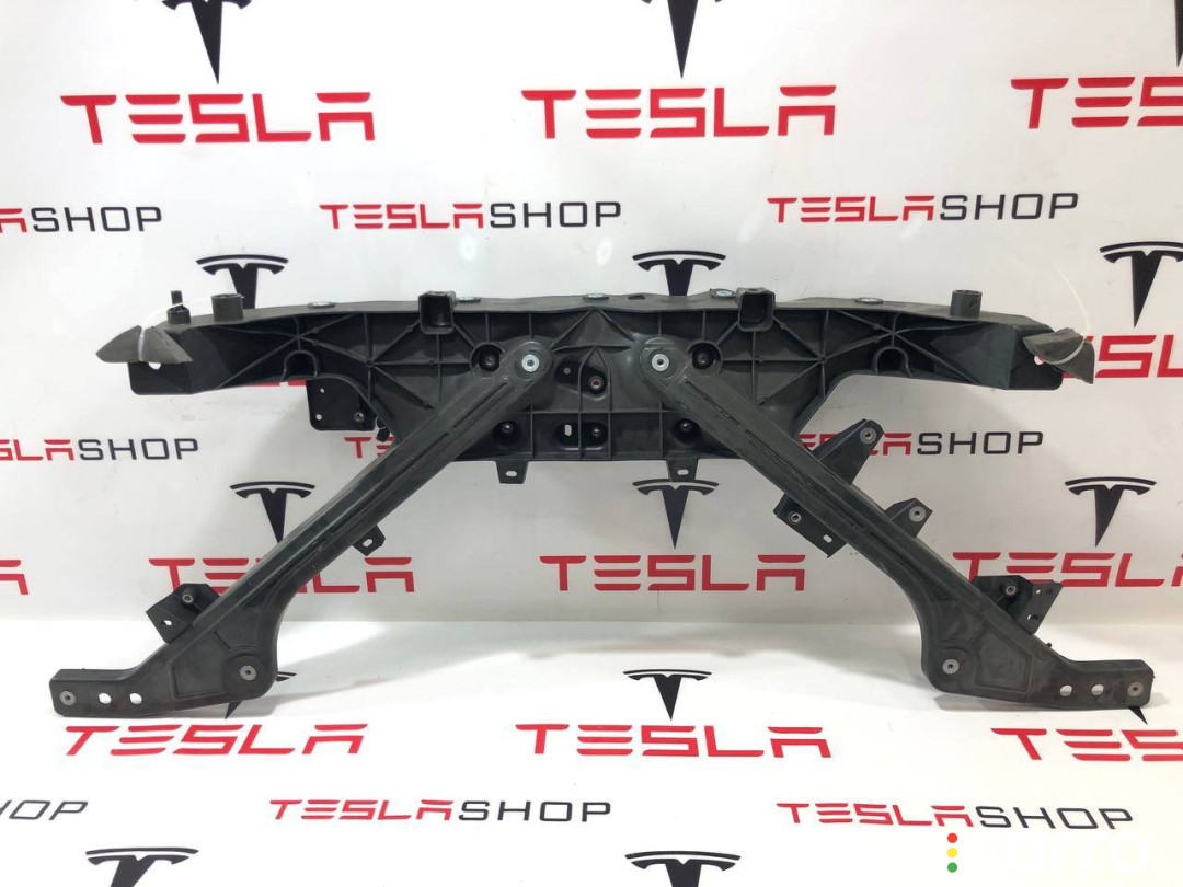 1495245-00-C, 1516277-00-E передняя панель (телевизор) Tesla Model Y 2022г. - фото №2