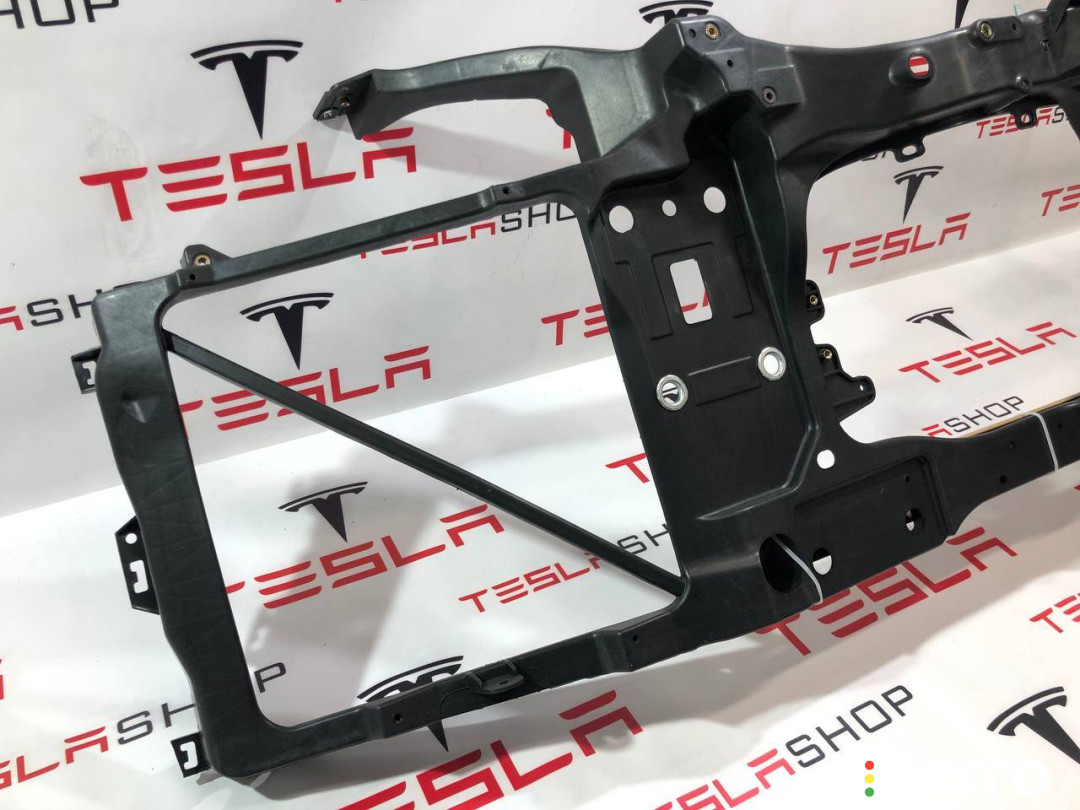 1061950-98-F передняя панель (телевизор) Tesla Model S 2019г. - фото №4