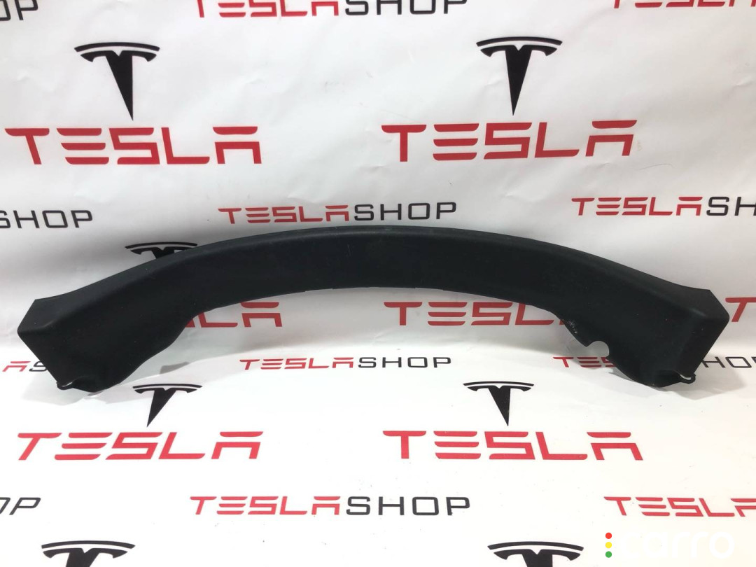 1132812-00-A Накладка крышки багажника Tesla Model 3 2022г. - фото №1