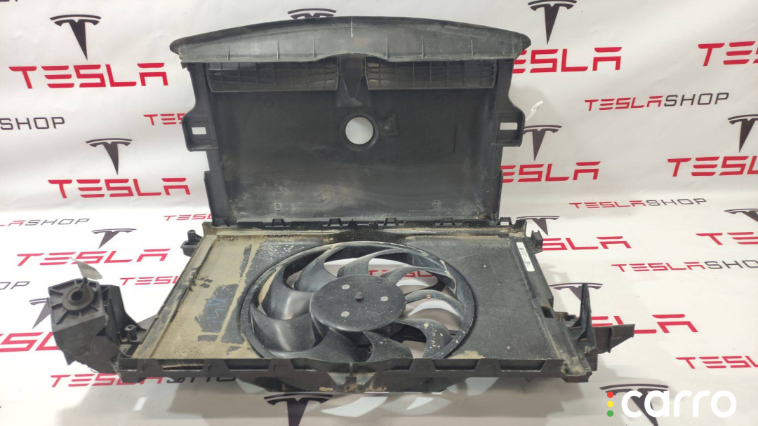 1103545-00-B, 1559787-00-A, 1493995-00-B, 1494175-00-B кассета радиаторов Tesla Model 3 2022г. - фото №1