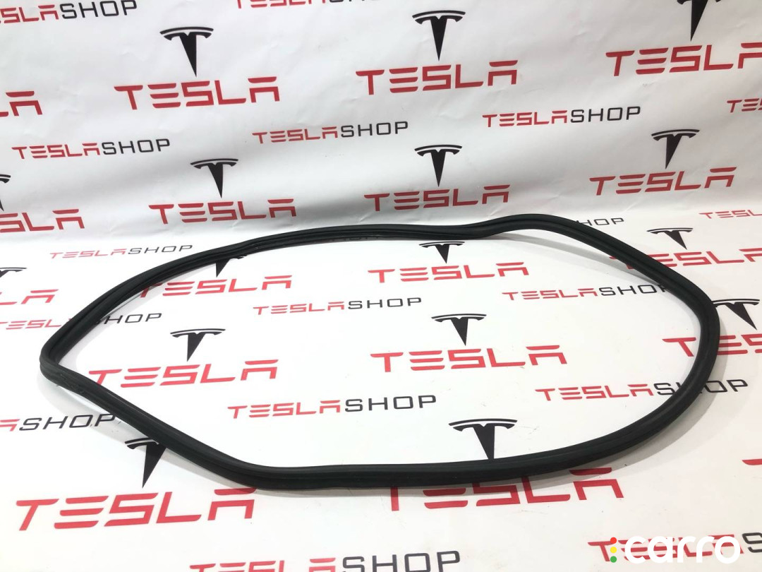 1091069-00-D Уплотнитель багажника заднего Tesla Model 3 2022г. - фото №1