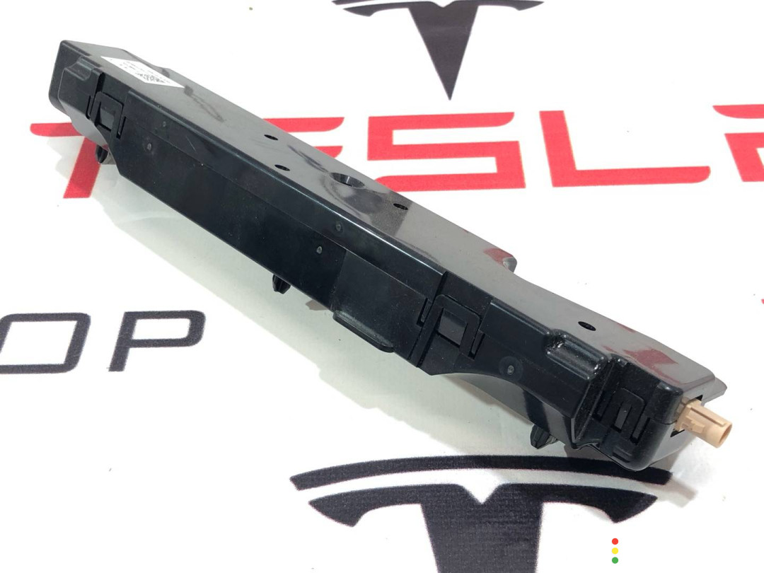 1585601-00-E антенна Tesla Model 3 2022г. - фото №3