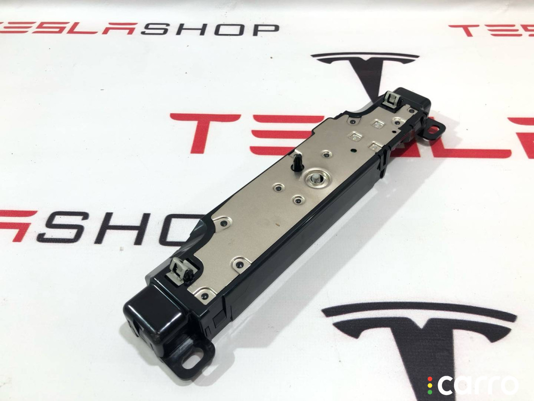 1585601-00-E антенна Tesla Model 3 2022г. - фото №4