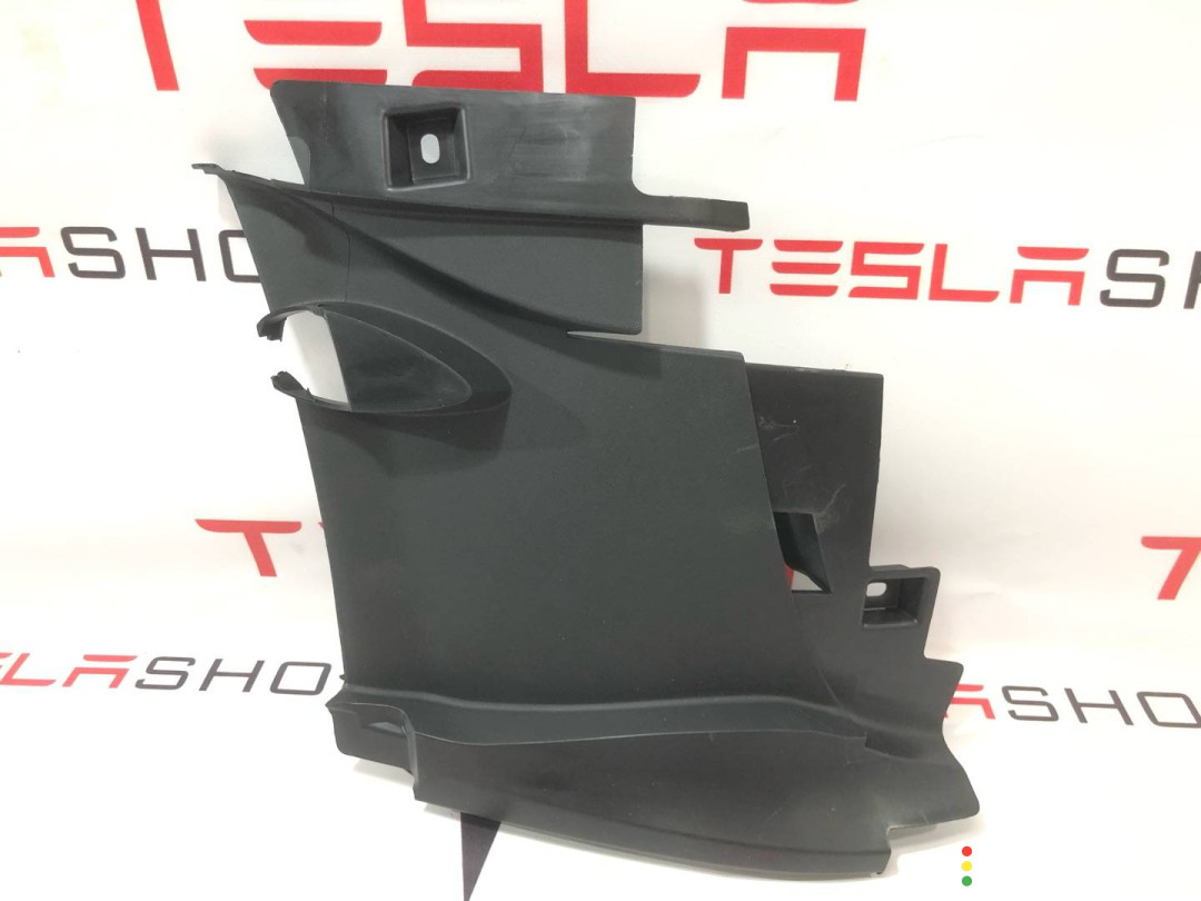 1588184-SO-A, 1588187-00-B Воздухозаборник Tesla Model X рест 2023г. - фото №1
