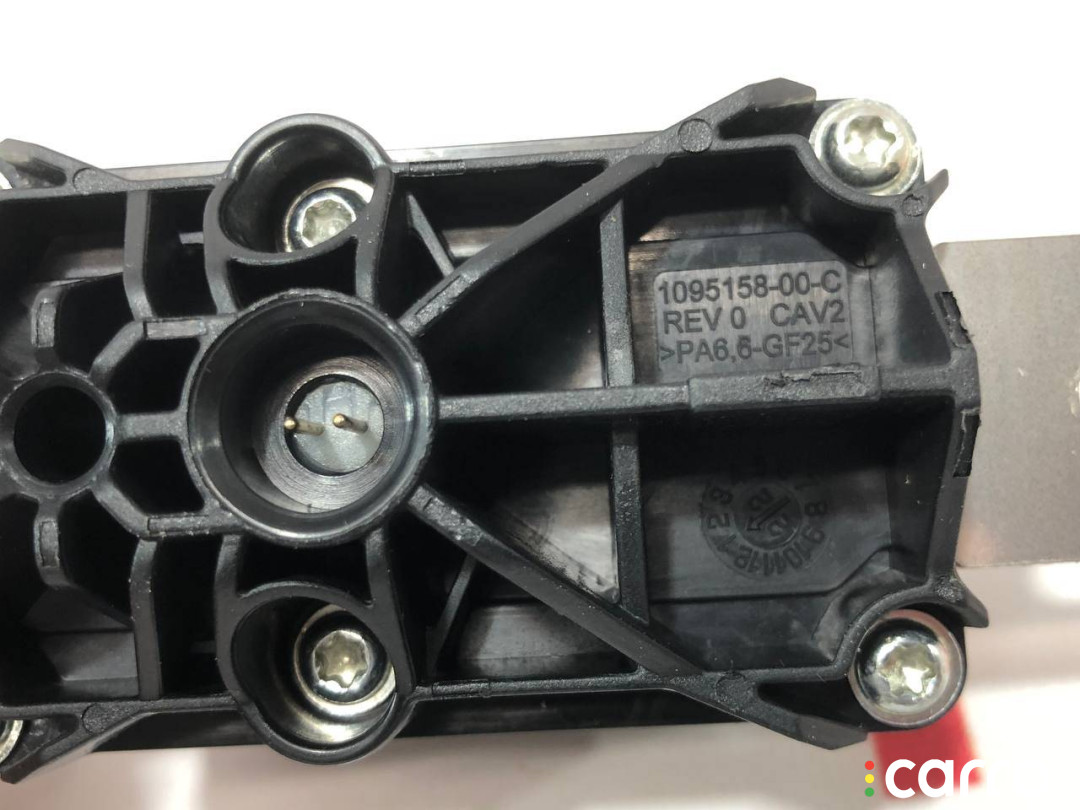 1064689-00-J, 1095154-00-C, 1095158-00-C пиропатрон основной батареи Tesla Model 3 2021г. - фото №4