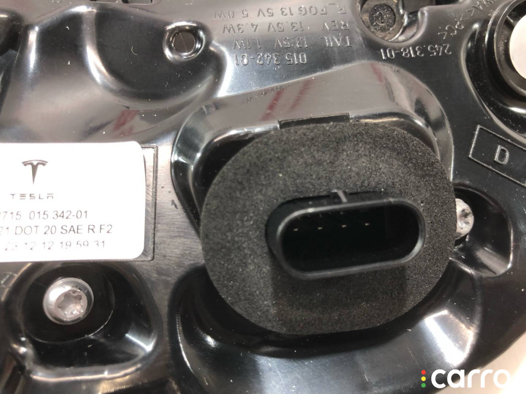 1077401-00-G, 1502088-00-B фонарь крышки багажника левый Tesla Model Y 2022г. - фото №5