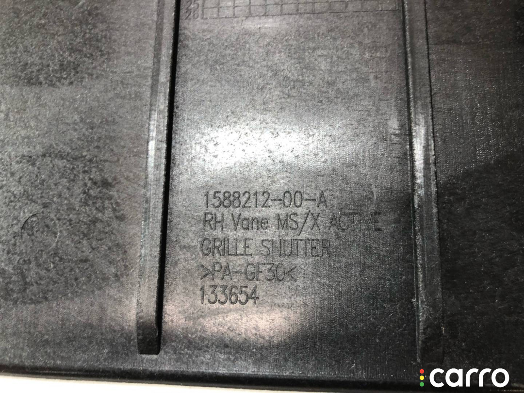 1588210-00-B, 1588211-00-A, 1588212-00-A, 1588367-00-B люверс переднего бампера Tesla Model X рест 2022г. - фото №4
