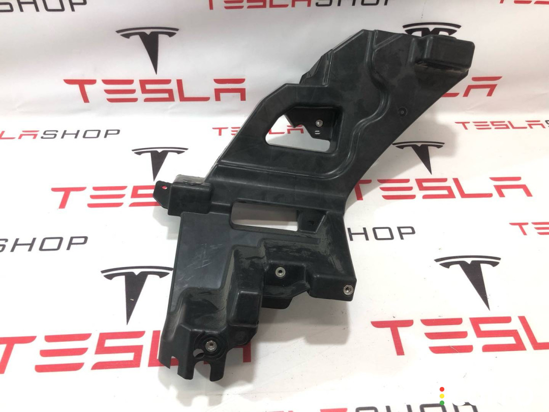 1617912-00-B крепление фары (кронштейн фары) левой Tesla Model X рест 2022г. - фото №1