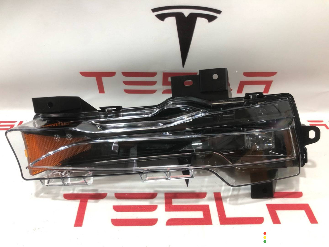 1077392-00-F, 1507931-00-C фара противотуманная правая Tesla Model 3 - фото №2