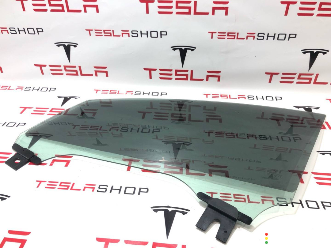102882200J стекло двери передней левой Tesla Model X 2019г. - фото №2