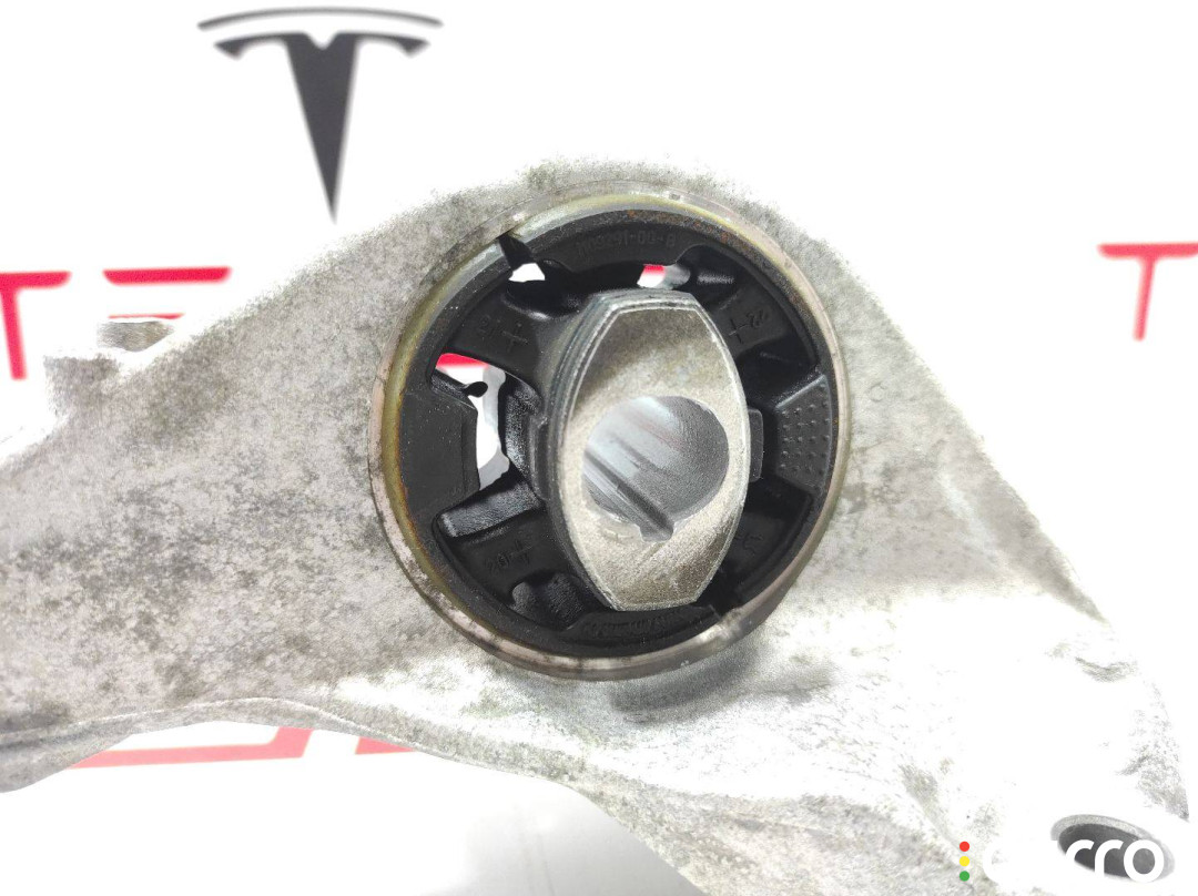 1090754-00-B кронштейн двигателя передний Tesla Model Y 2021г. - фото №5