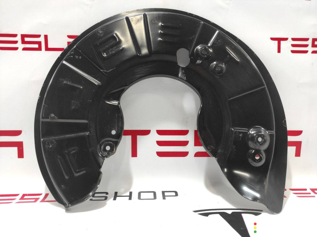 1027661-01-B Кожух тормозного диска Tesla Model X 2019г. - фото №2