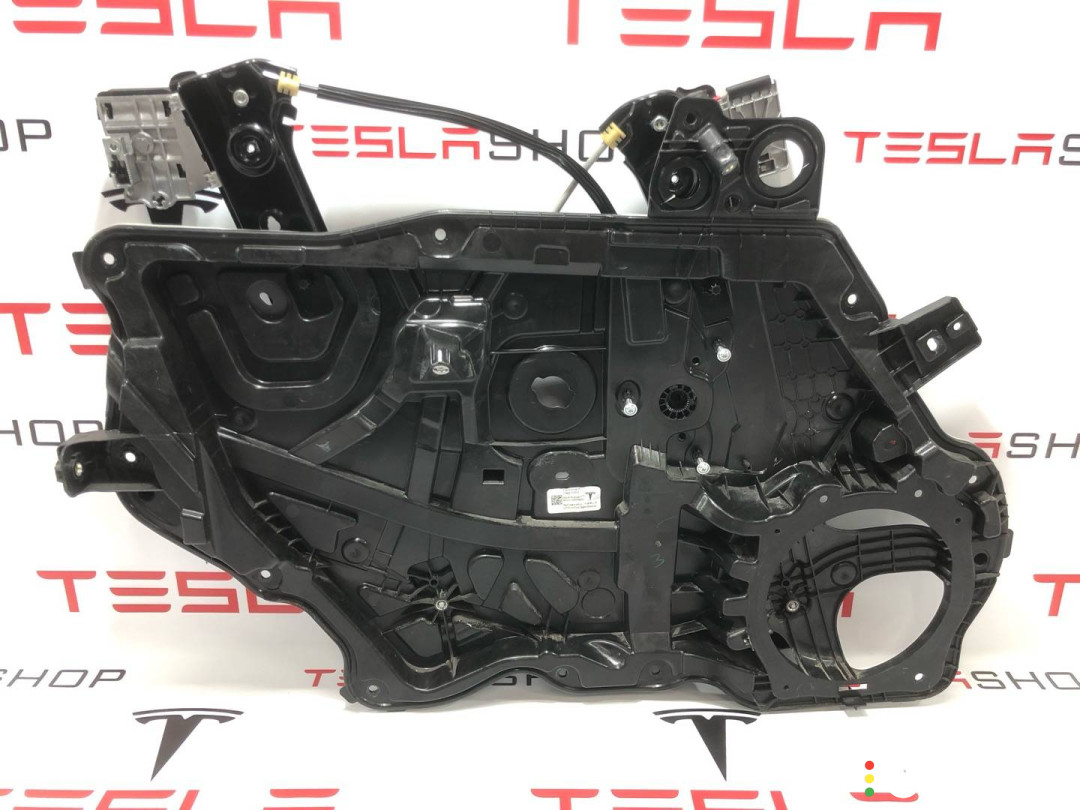 1495510-00-D стеклоподъемник передний левый Tesla Model Y 2021г. - фото №1