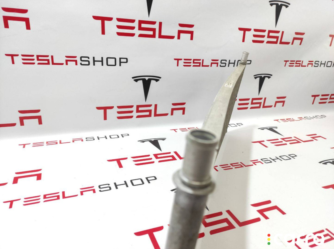 1048498-00-C радиатор основной Tesla Model X 2019г. - фото №4