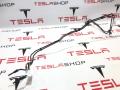 1027711-00-E трубка тормозная Tesla Model X 2019г. - фото №3