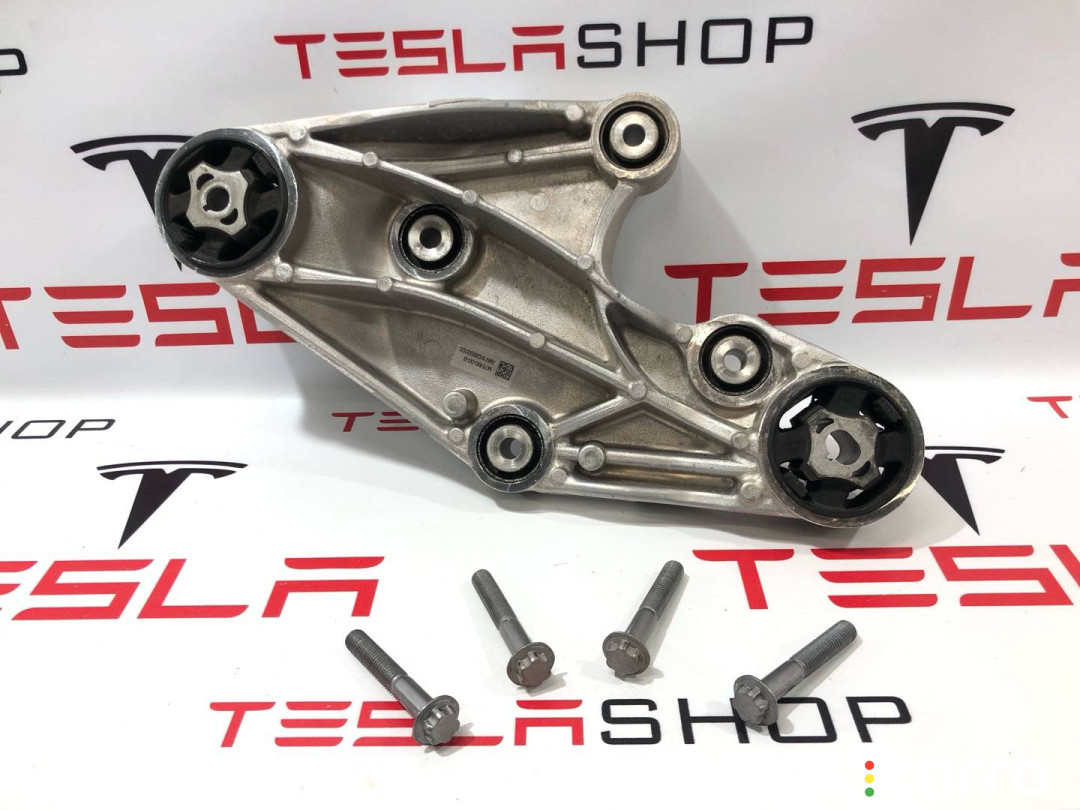 1478000-01-C, 1475190-00-B Болт Tesla Model X 2019г. - фото №3