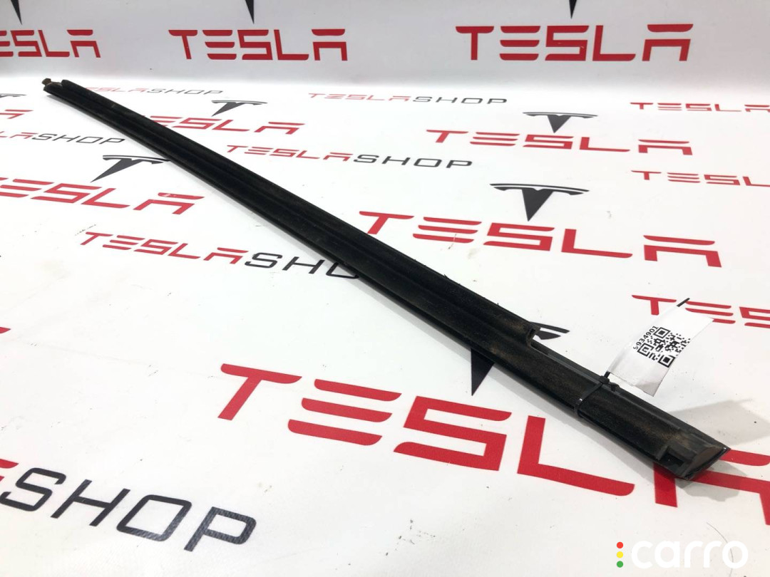 1032168-88-D молдинг двери задней правой Tesla Model X 2019г. - фото №4