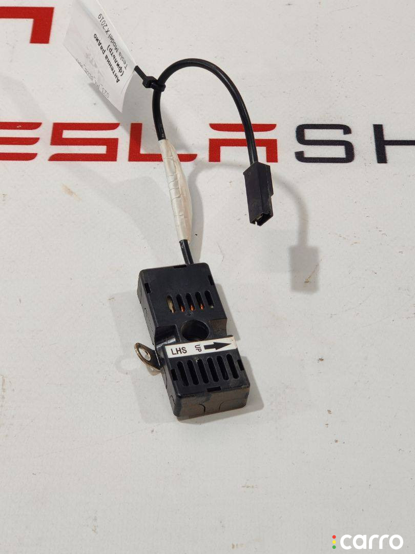 101200200B антенна Tesla Model X 2019г. - фото №1
