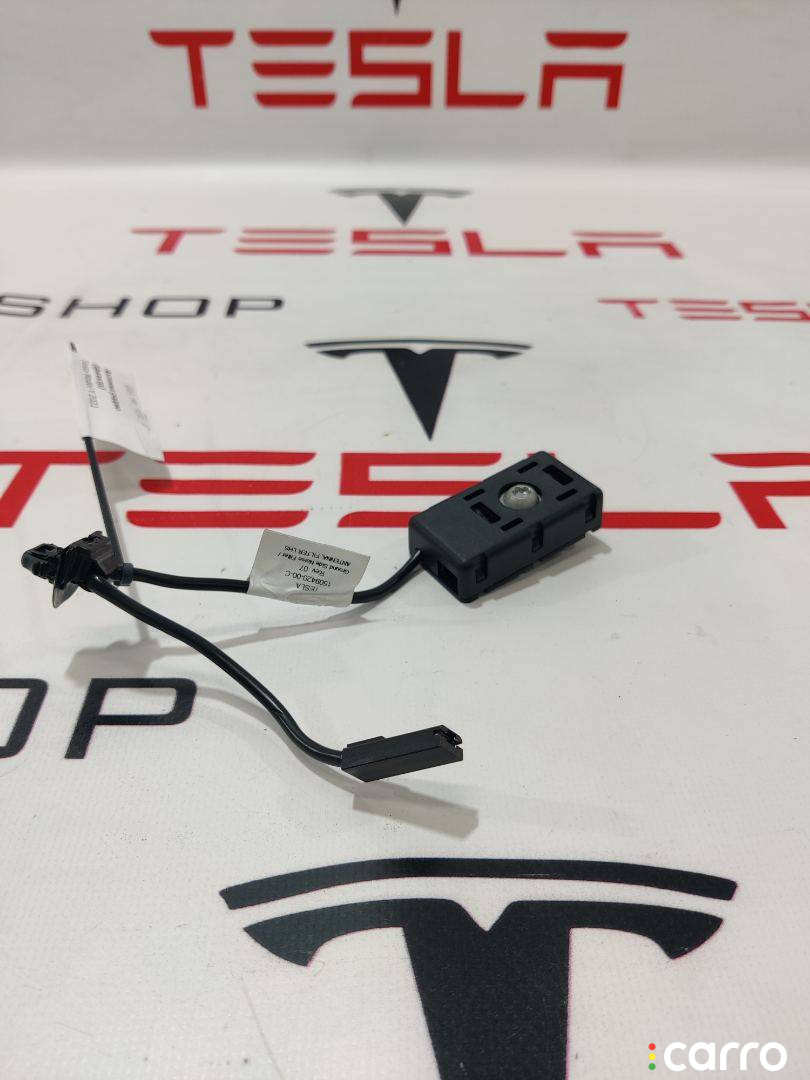 1509420-00-C, 1509420-00-A антенна Tesla Model Y 2021г. - фото №1