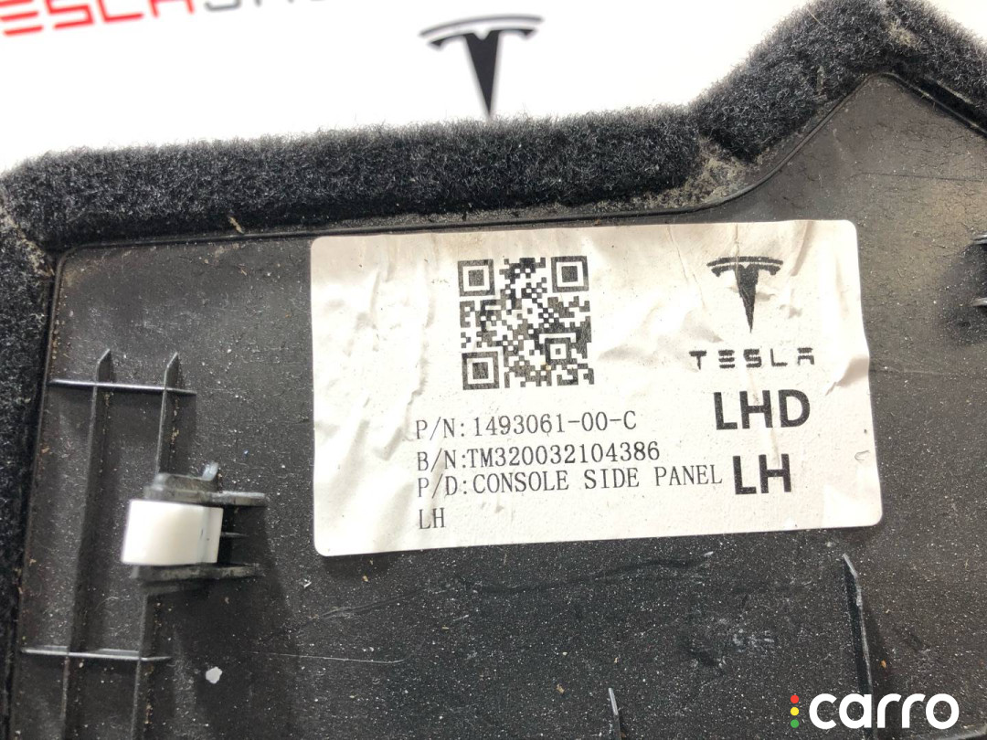 1493061-00-S Накладка центральной консоли Tesla Model Y 2020г. - фото №4