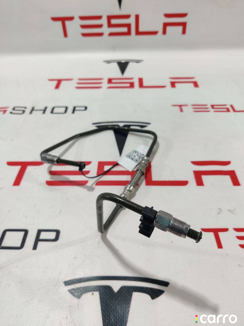 1420671-00-A, 1659474-00-A, 1420711-50-A трубка тормозная Tesla Model S 2-й рест 2022г. - фото №1