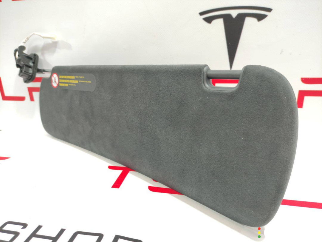 1587797-04-B, 1587797-04-C, 1621182-00-A Козырек солнцезащитный правый Tesla Model S 2-й рест 2022г. - фото №4