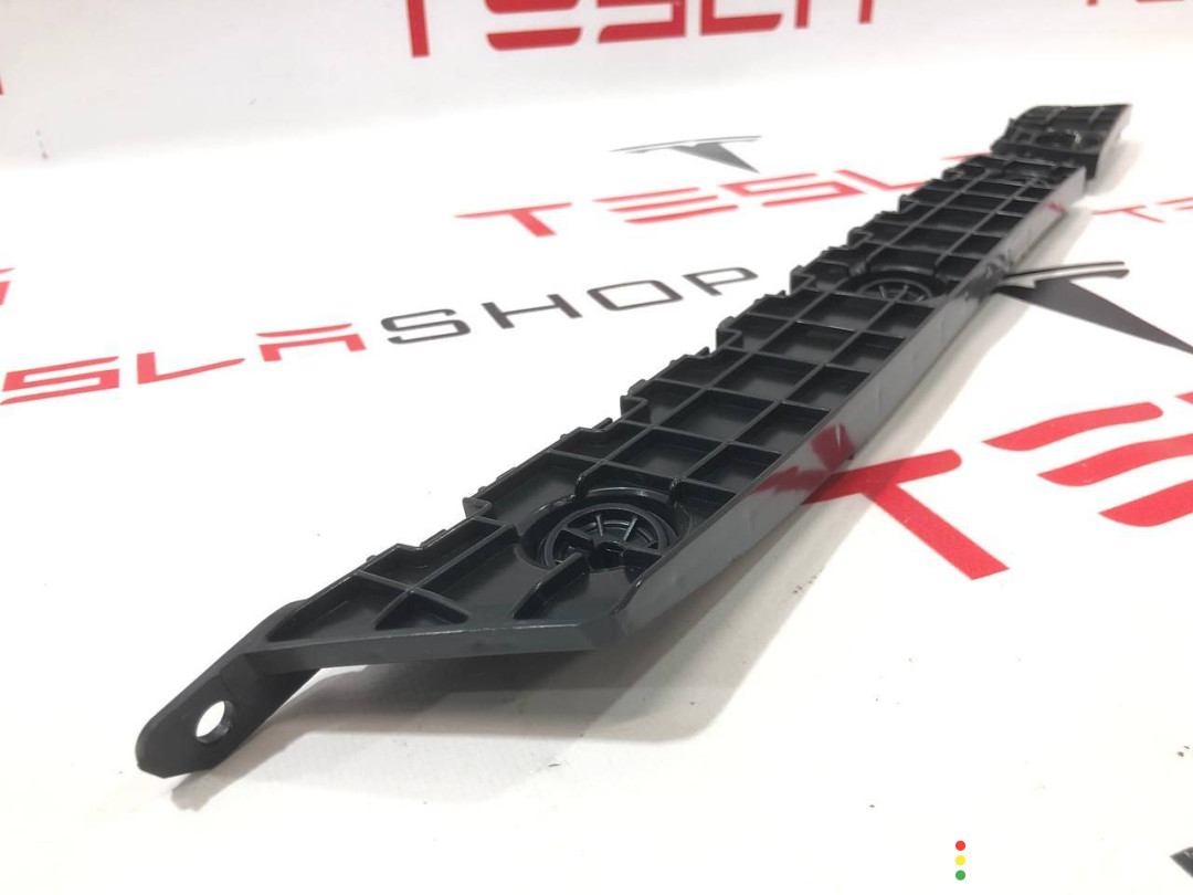 1585737-00-A, 1585739-00-A крепление бампера заднего левый Tesla Model S 2-й рест 2022г. - фото №2