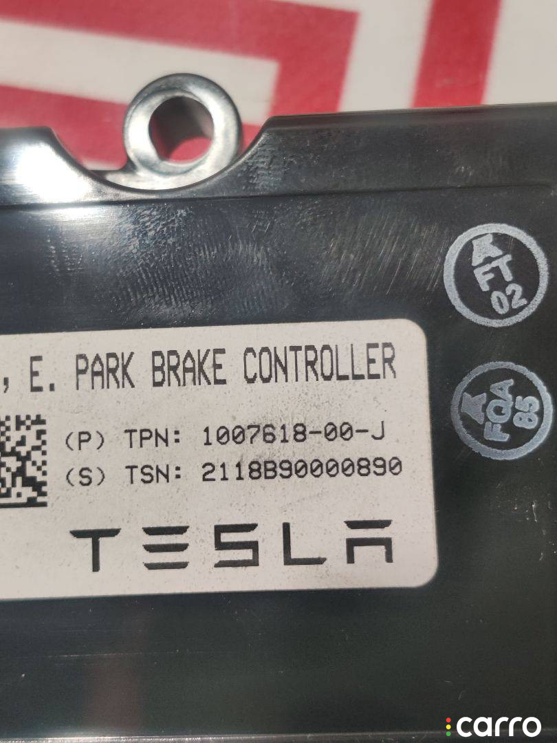 1007618-00-J ЭБУ электронного стояночного тормоза Tesla Model X 2018г. - фото №3