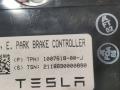 1007618-00-J ЭБУ электронного стояночного тормоза Tesla Model X 2018г. - фото №3