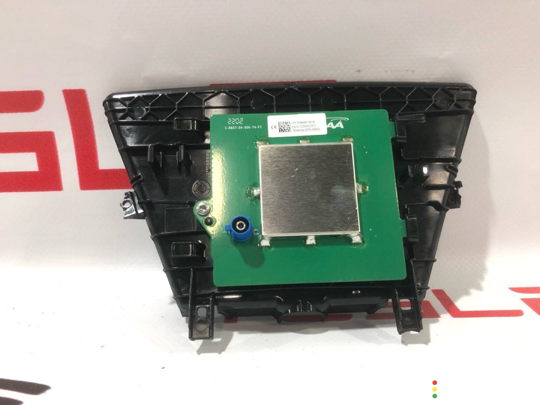 1599097-00-A антенна навигации Tesla Model S 2-й рест 2022г. - фото №3