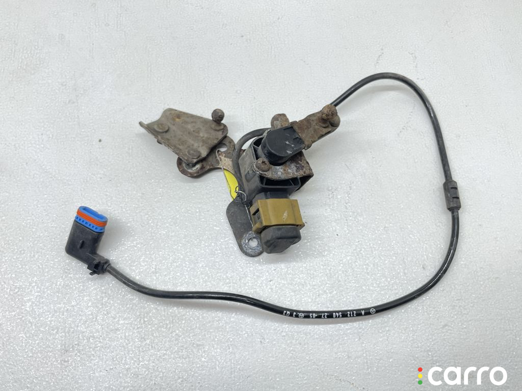A0035426618, 0035426618, A2075400717, 2075400717 Датчик положения подвески Mercedes GLK X204 2009г. - фото №1