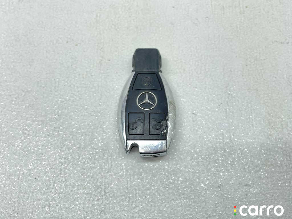 Ключ Mercedes CLS W218 2013г. - фото №1