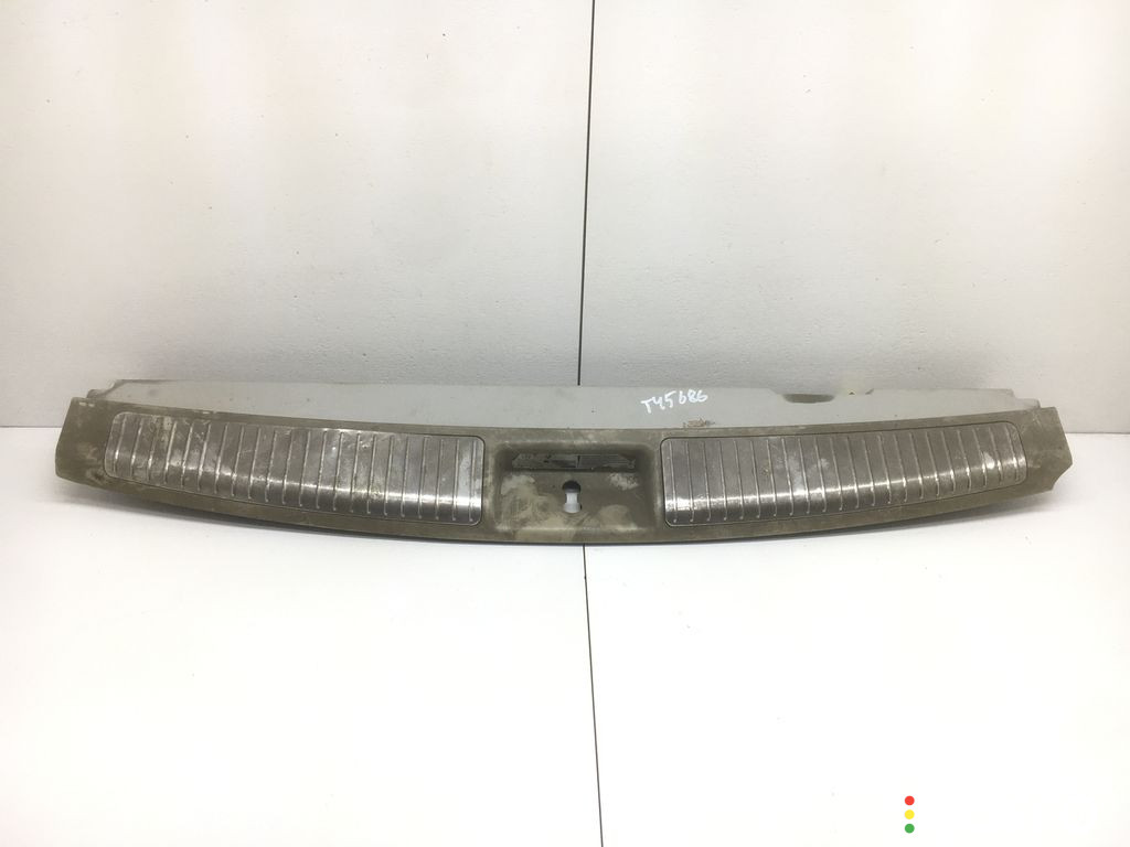 A1646900987, 1646900987 Накладка внутренняя на заднюю панель кузова Mercedes ML W164 2005г. - фото №1