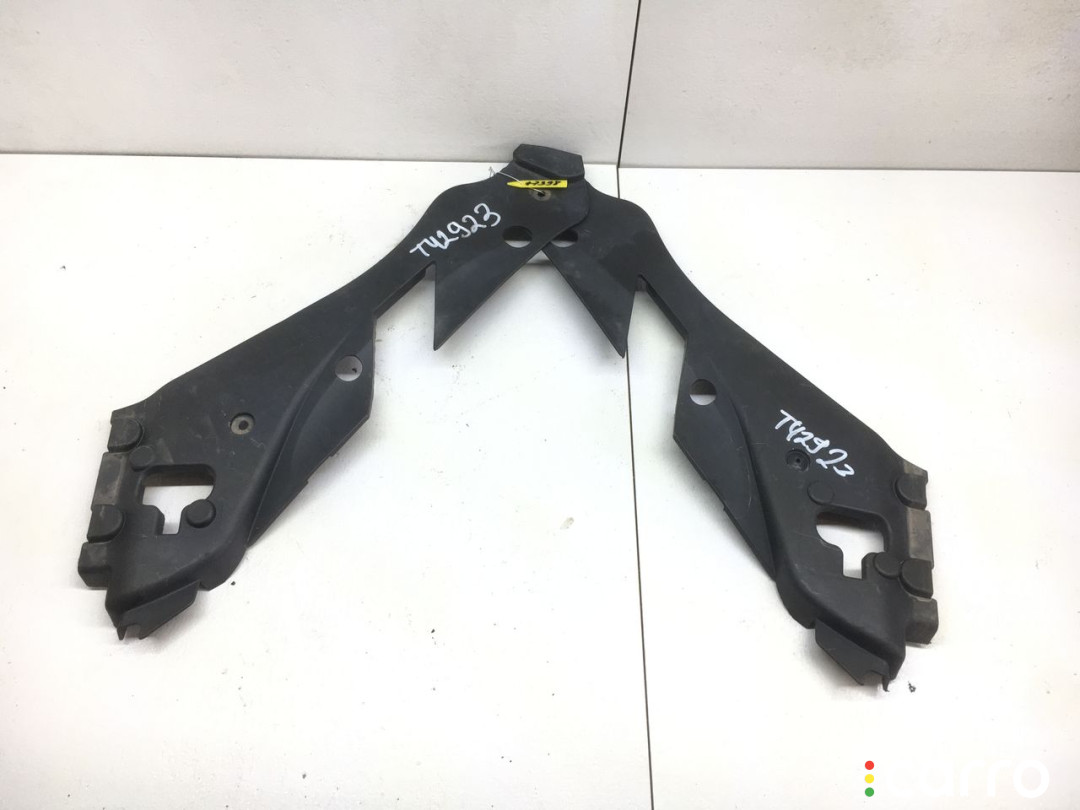 A2048261324, A2048261424, 2048261424, 2048261324 Накладка замка капота Mercedes C W204 2010г. - фото №1