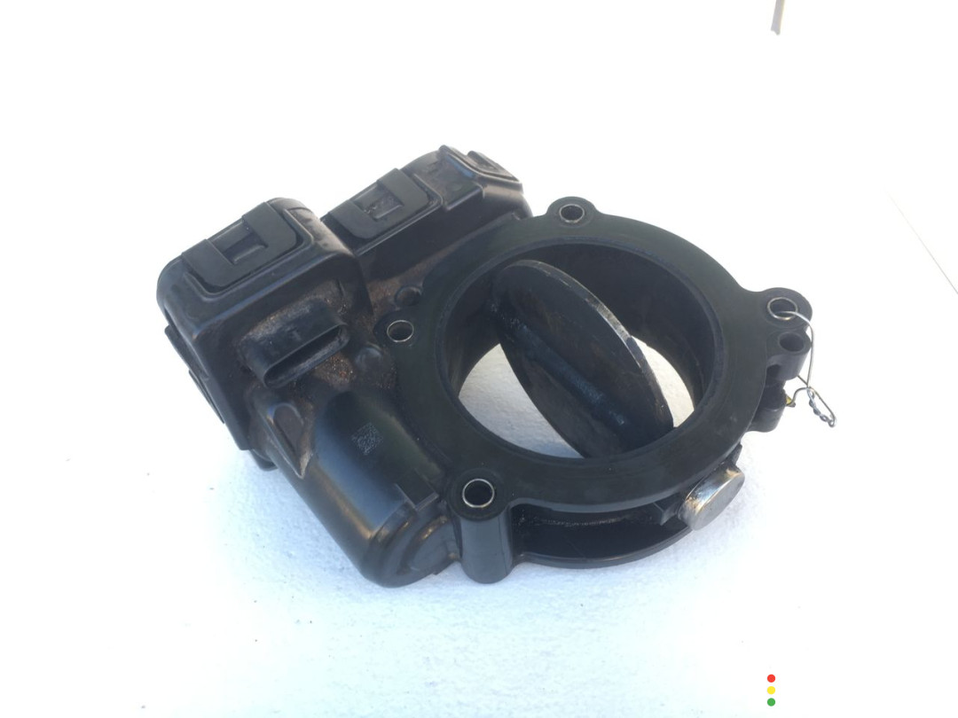 A6510900470, 6510900470, A6510900270, 6510900270 Заслонка дроссельная Mercedes C W205 2015г. - фото №1