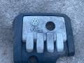 Декоративная крышка двигателя Volkswagen Touran 2004г. - фото №2