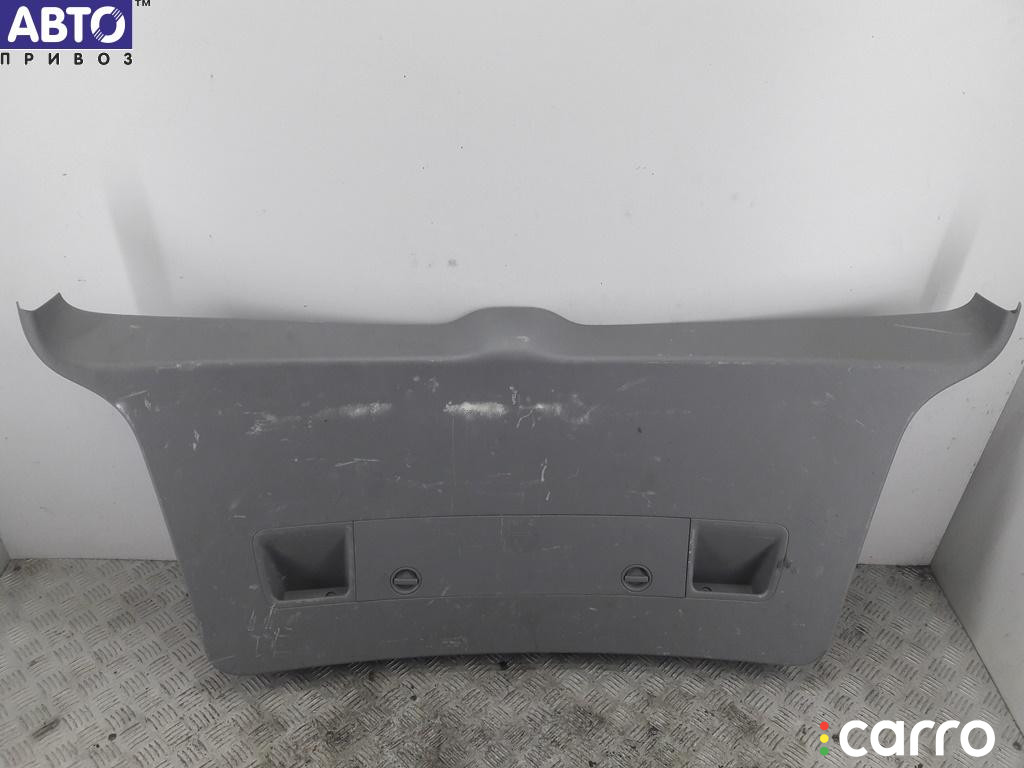 1T0867601B Обшивка крышки багажника Volkswagen Touran 2003г. - фото №1