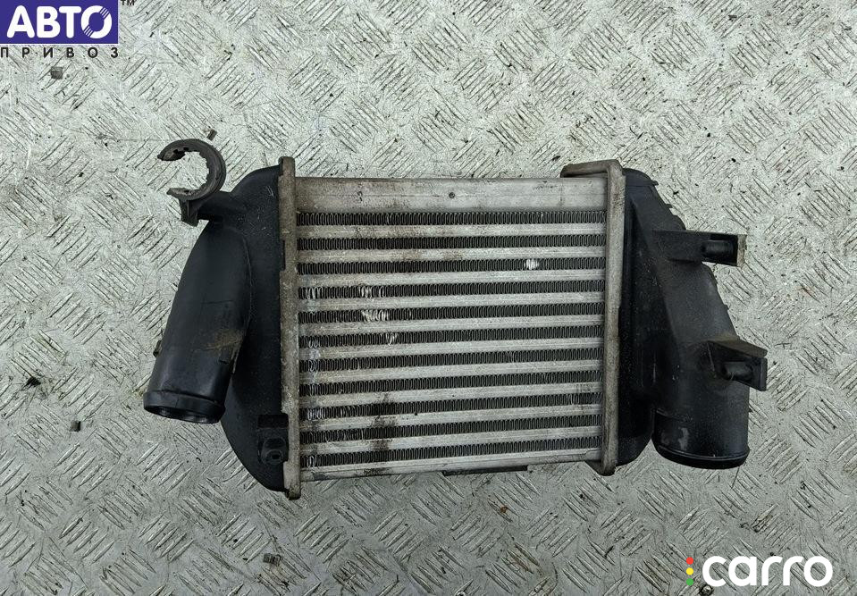8E0145805P Радиатор интеркулера Audi A4 B6 (2001-2004) 2002г. - фото №1