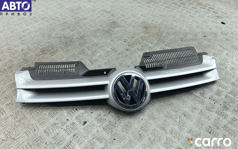 Решетка радиатора Volkswagen Golf 5 2004г. - фото №1