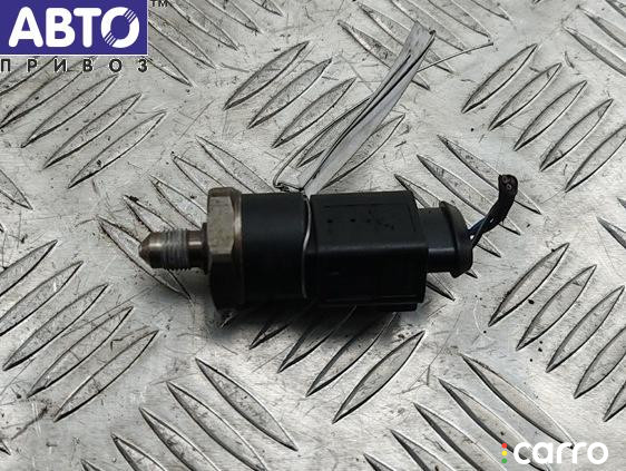 06D906051A Датчик давления топлива Volkswagen Golf 5 2004г. - фото №1
