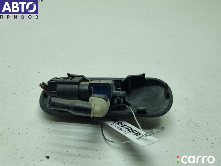 5M0955986 Форсунка омывателя Volkswagen Passat B6 2007г. - фото №2