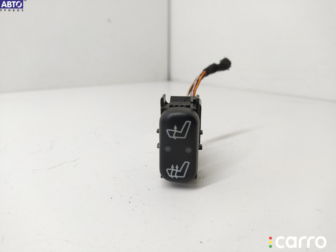 1638200210 Кнопка обогрева сидений Mercedes ML W163 2002г. - фото №1