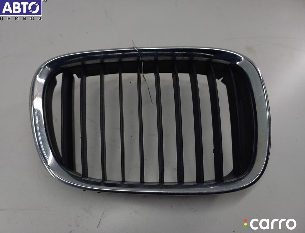 8159312 Решетка радиатора BMW 5 E39 (1995-2003) 2000г. - фото №1