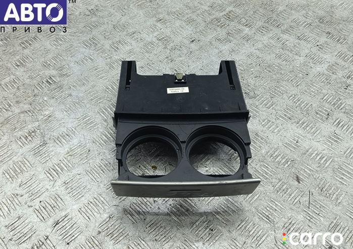 8253125 Подстаканник BMW X5 E53 (1999-2006) 2003г. - фото №2