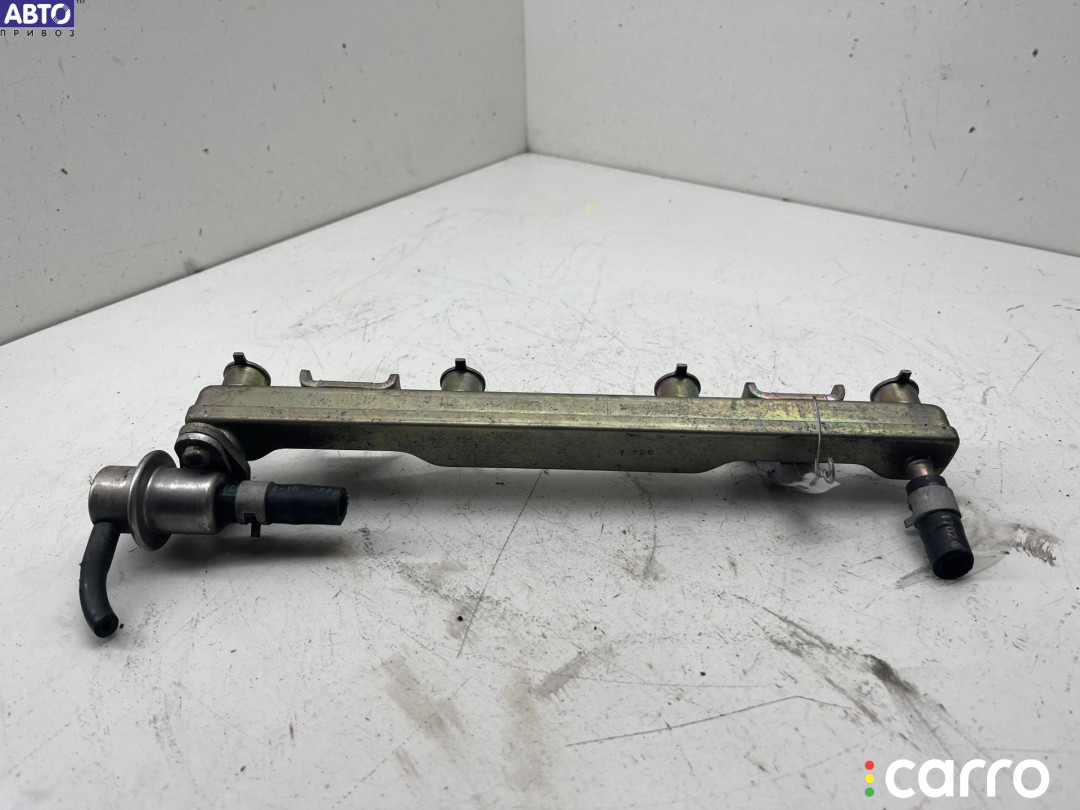 Рампа (рейка) топливная Nissan Primera P11 (1999-2002) 2001г. - фото №3