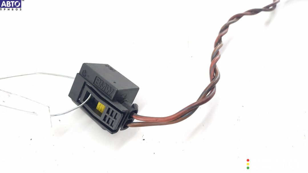 7789576, 6800100 Разъем (фишка) проводки BMW 3 E90/E91/E92/E93 (2005-2013) 2007г. - фото №2